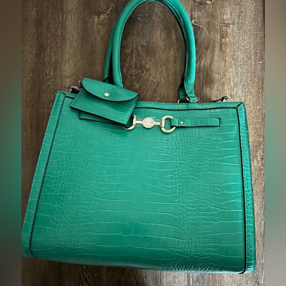 Anne Klein green handbag includes crossbody strap